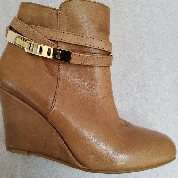 Bin 3C Chinese Laundry Leather Wedge Ankle Bootie Size 6 - Picture 2 of 6